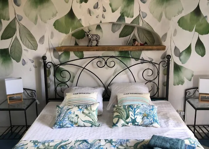 Cap Martin. Holiday home Lecci
